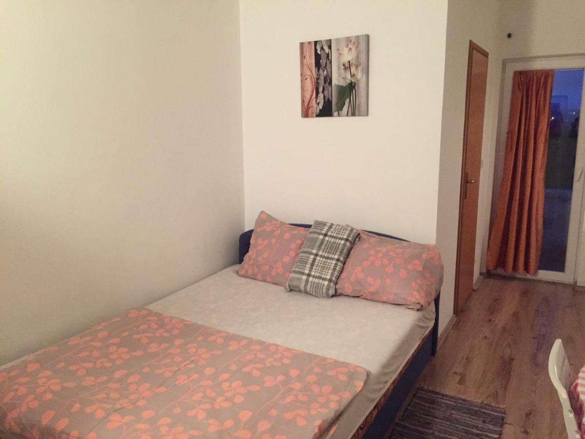 Studio Apartments Mt Šmrika Eksteriør billede